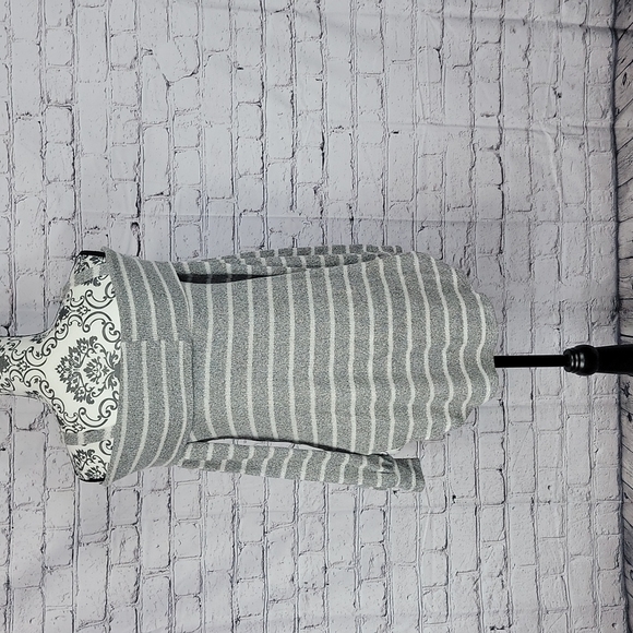 Lavender Field sweater - Picture 4 of 5